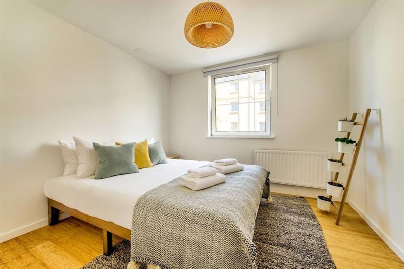 Chic Modern In Leith *