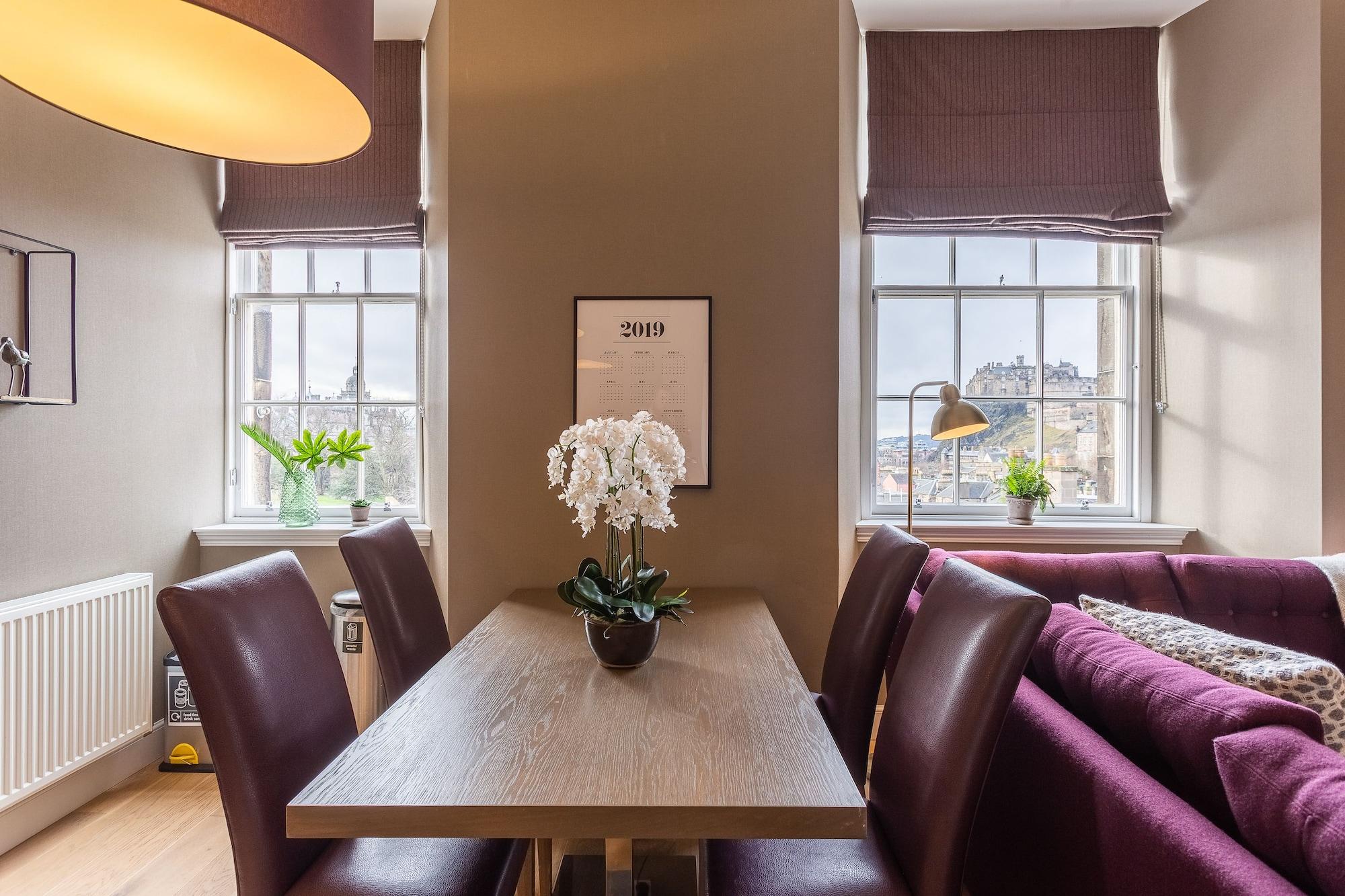 No.1 - George Iv Bridge Apartment *