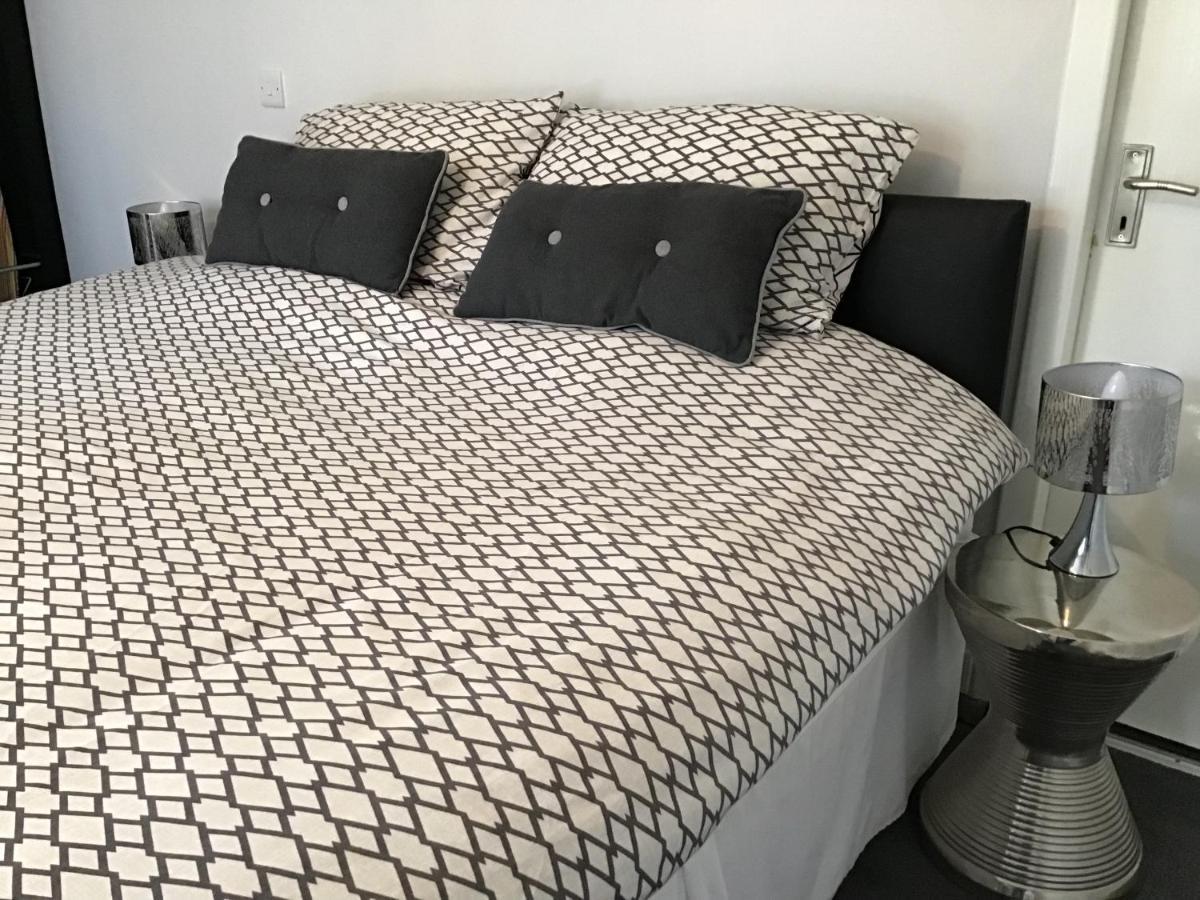Meadow House Bed & Breakfast