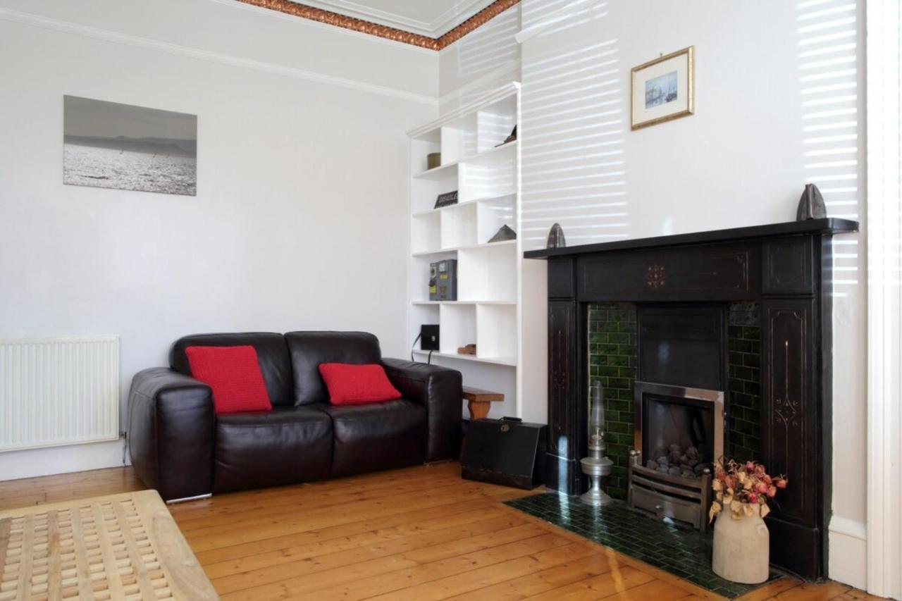 And Spacious 2 Bedroom Flat With Garden Apartment Edinburgh