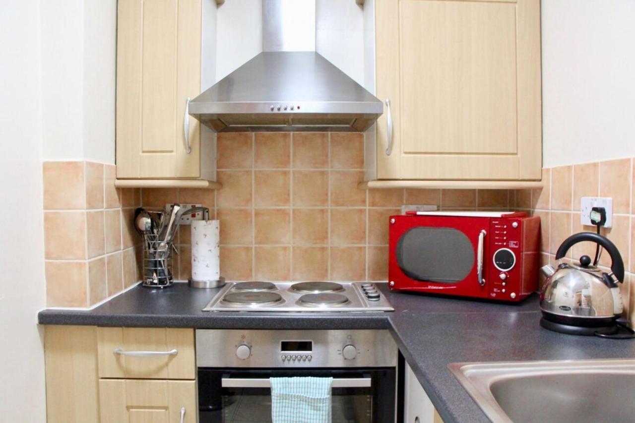 Comfortable In The Heart Of Old Town! Sale! Apartment *