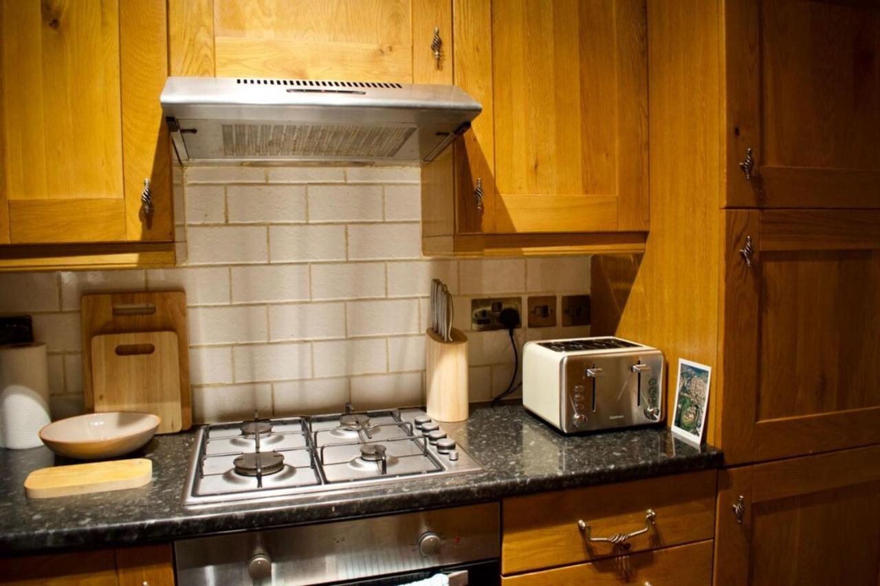 Newly Refurbed With Free Parking EDI