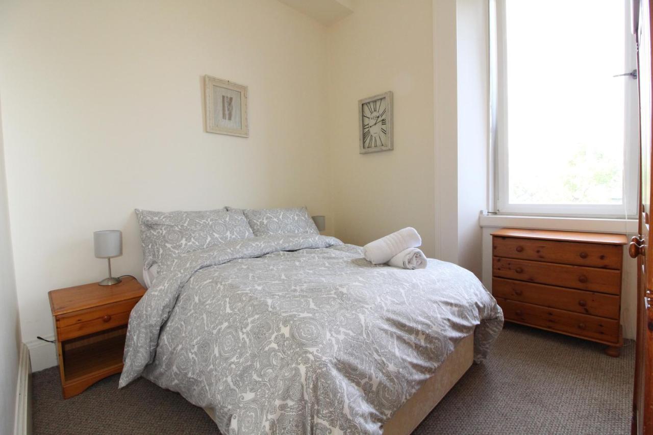 Apartment Two Bedroom Victorian With Free Parking Edinburgh