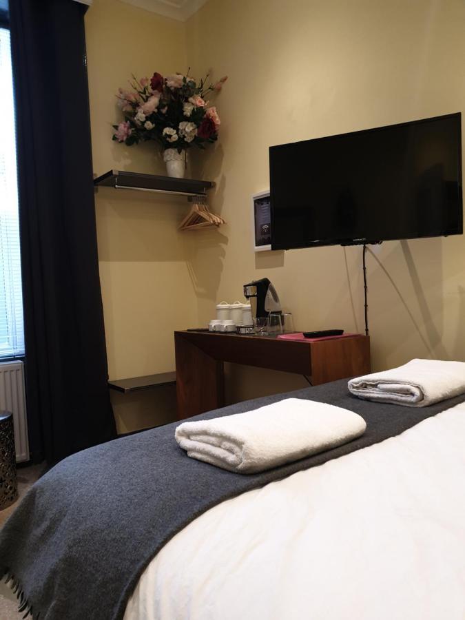 Lower Gilmore Place Guest house