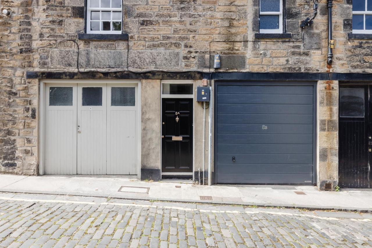 Joivy Beautiful Mews Near Princes Street Edinburgh