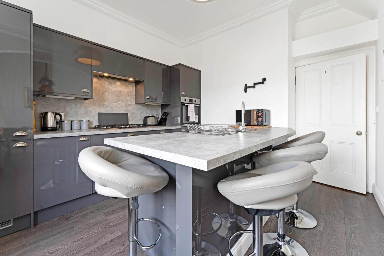 Ferienhaus Stunning City Centre Town House City Centre *