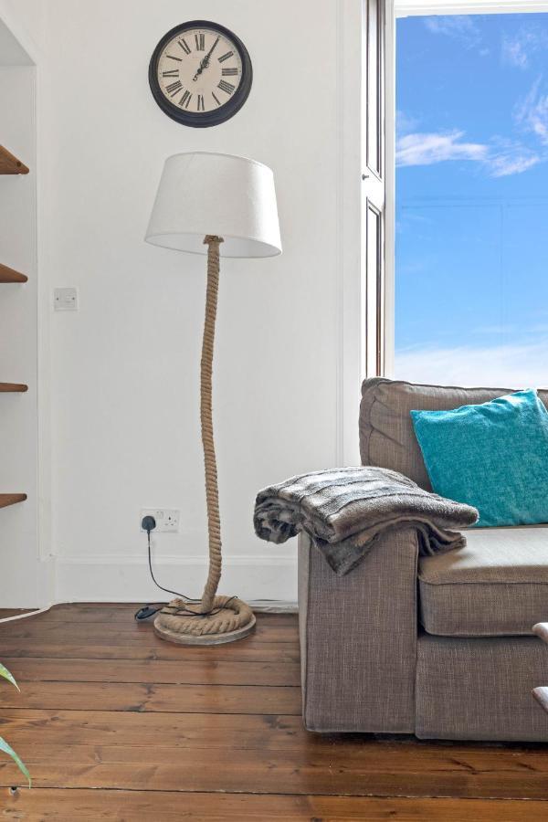 Stunning City Centre Town House City Centre Ferienhaus