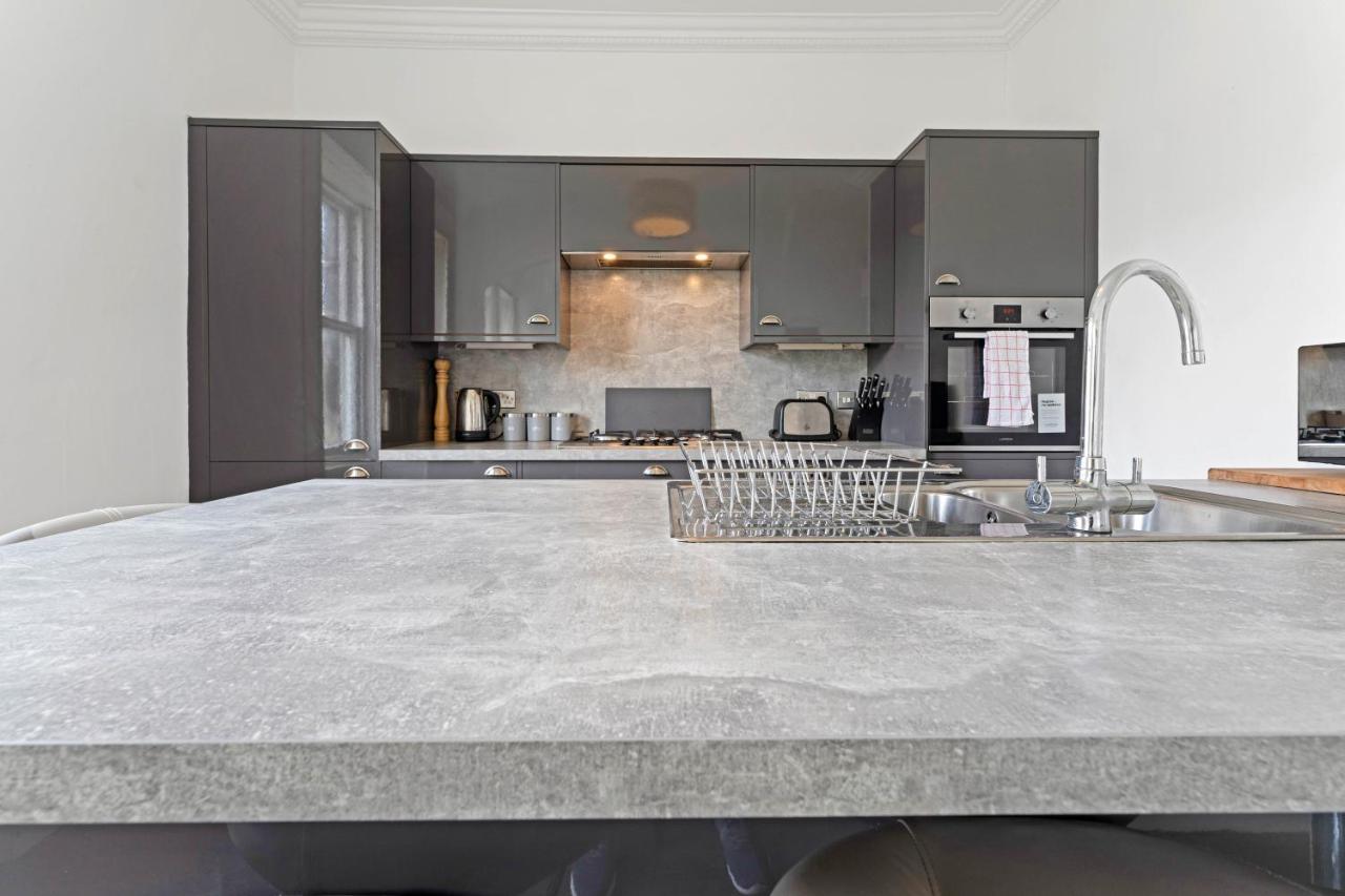 Stunning City Centre Town House City Centre Ferienhaus EDI