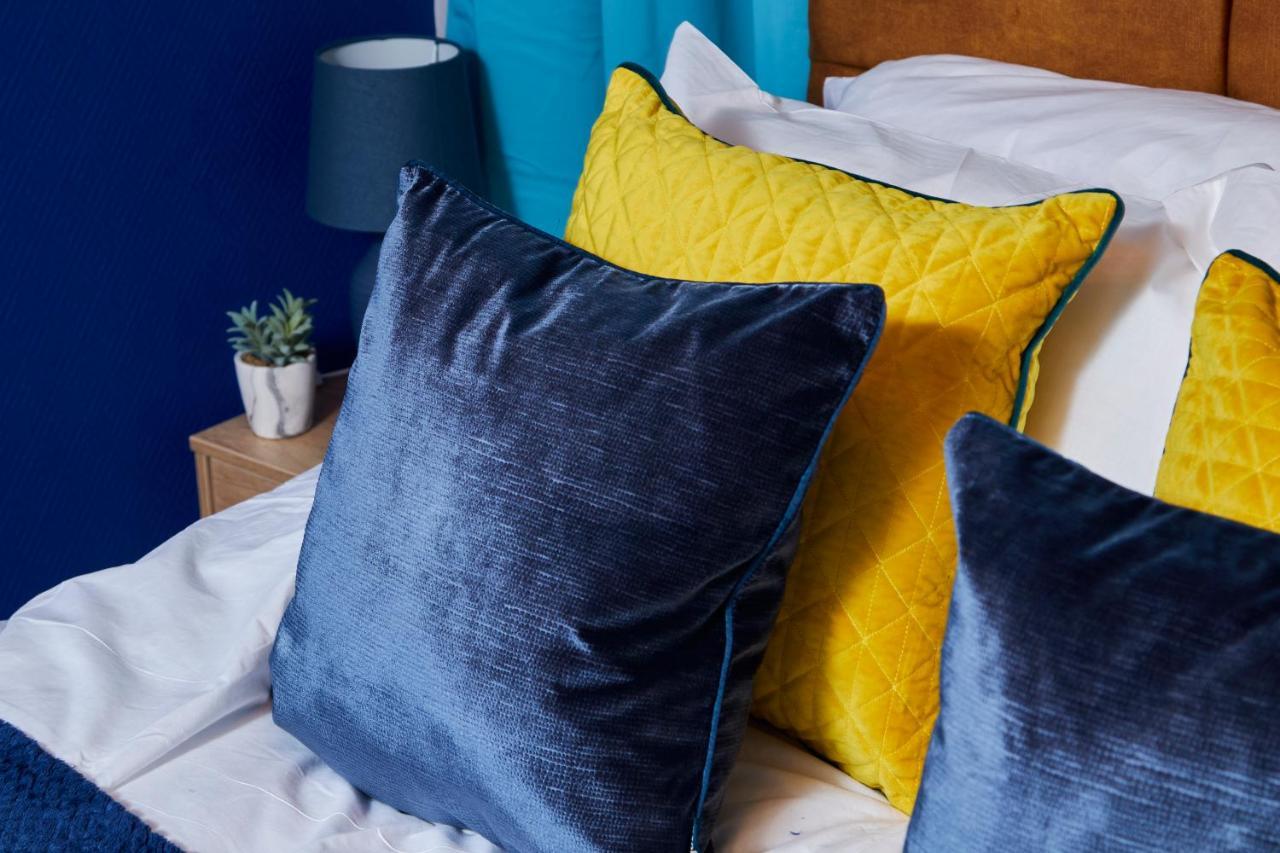 The Exquisite Edinburgh Duplex Sleeps 8 Apartment *