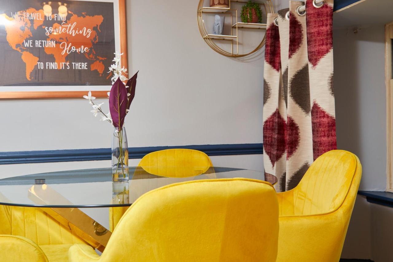 The Exquisite Edinburgh Duplex Sleeps 8
