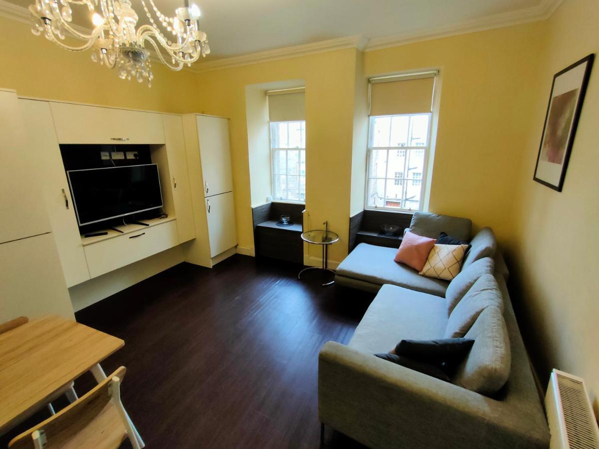 Apartment Tron Kirk Edinburgh
