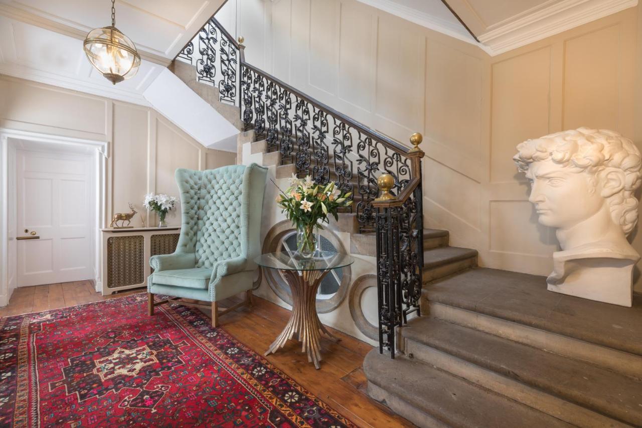 Drylaw House, Grade A Listed Mansion Near Centre Ferienhaus