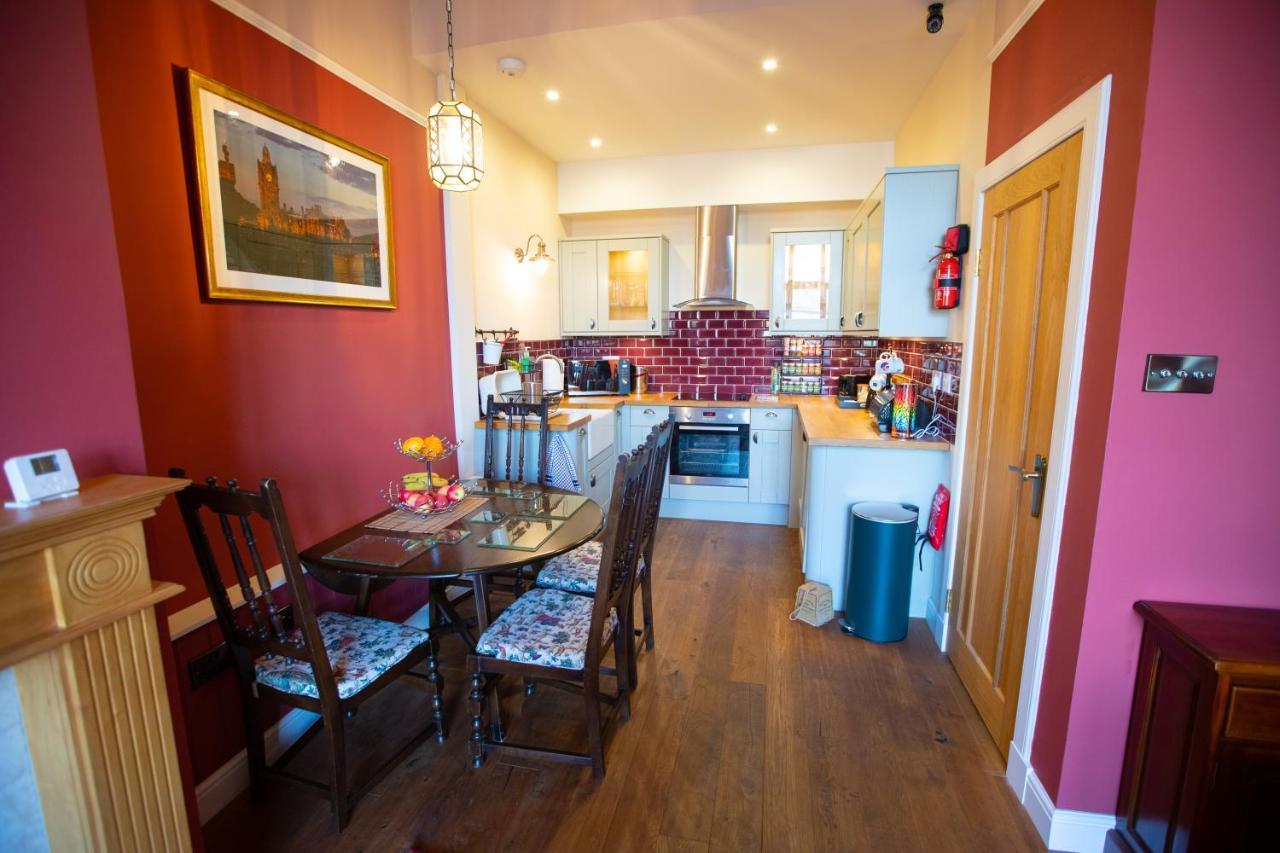 1 Bedroom Apartment *