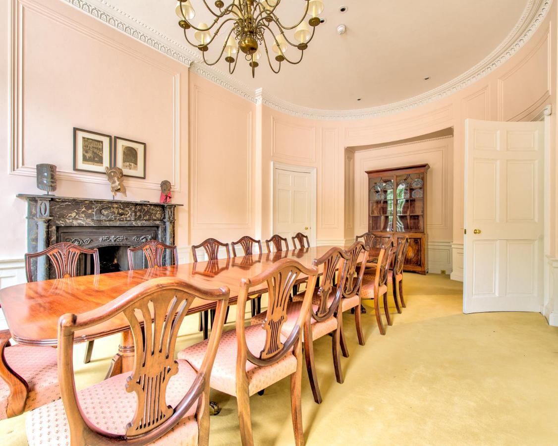 Beautiful Centre Georgian 4 Bed Townhouse With Private Garden * EDI