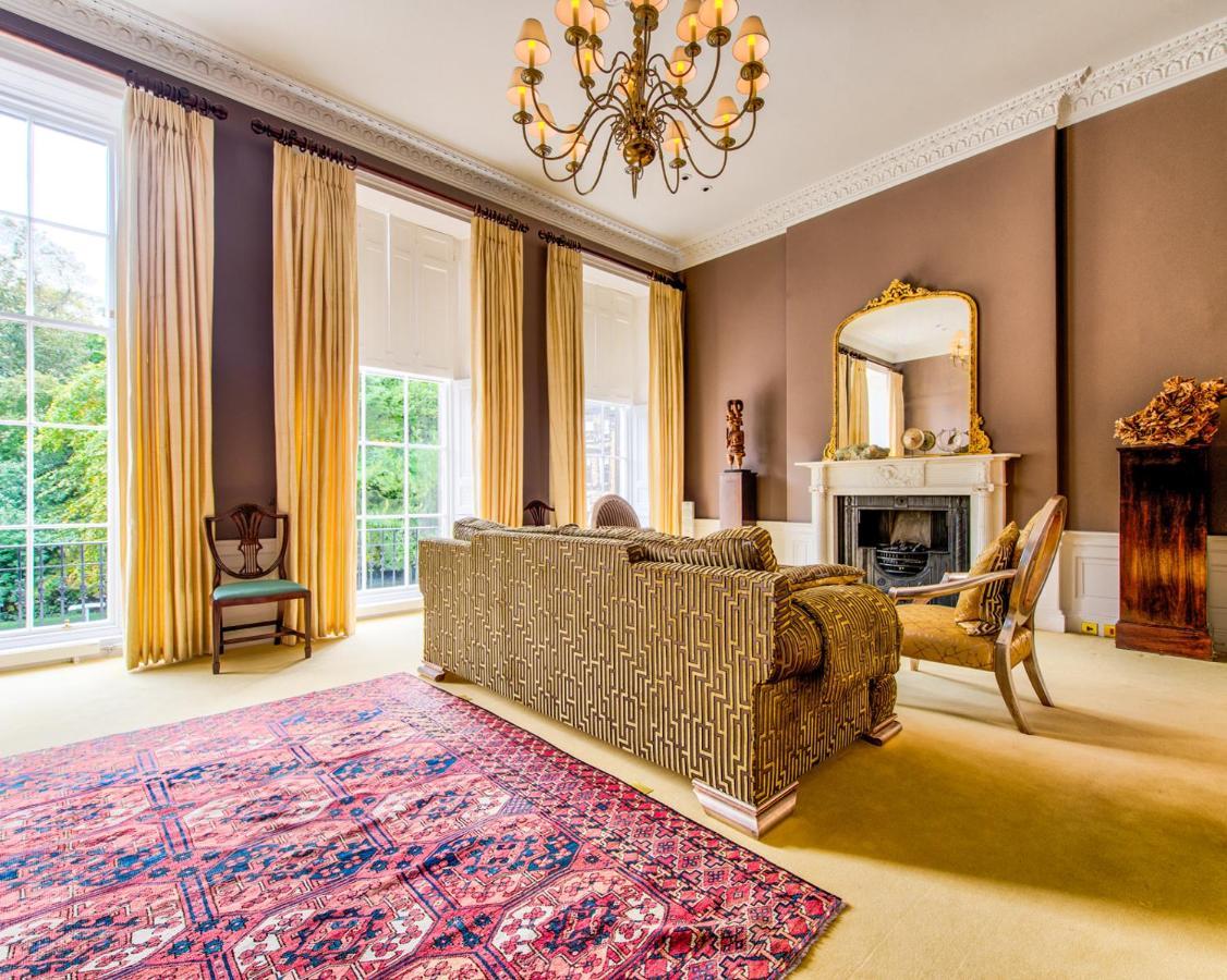 Beautiful Centre Georgian 4 Bed Townhouse With Private Garden Ferienhaus *