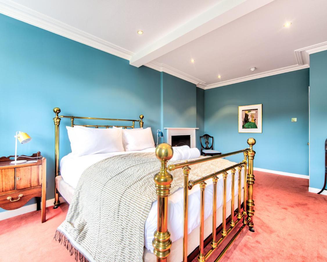 Beautiful Centre Georgian 4 Bed Townhouse With Private Garden EDI