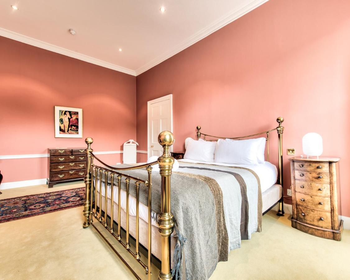 Beautiful Centre Georgian 4 Bed Townhouse With Private Garden Ferienhaus EDI