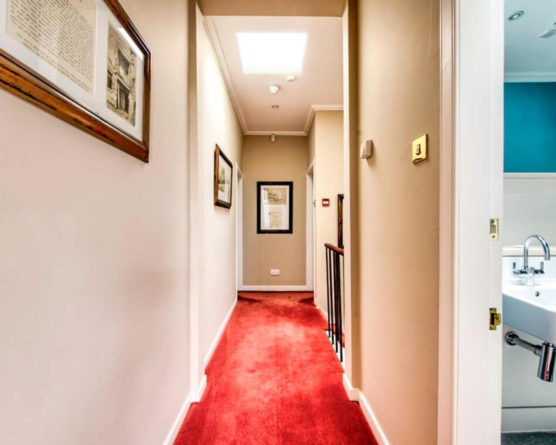 Beautiful Centre Georgian 4 Bed Townhouse With Private Garden Ferienhaus