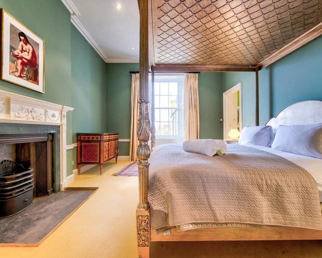 Beautiful Centre Georgian 4 Bed Townhouse With Private Garden EDI