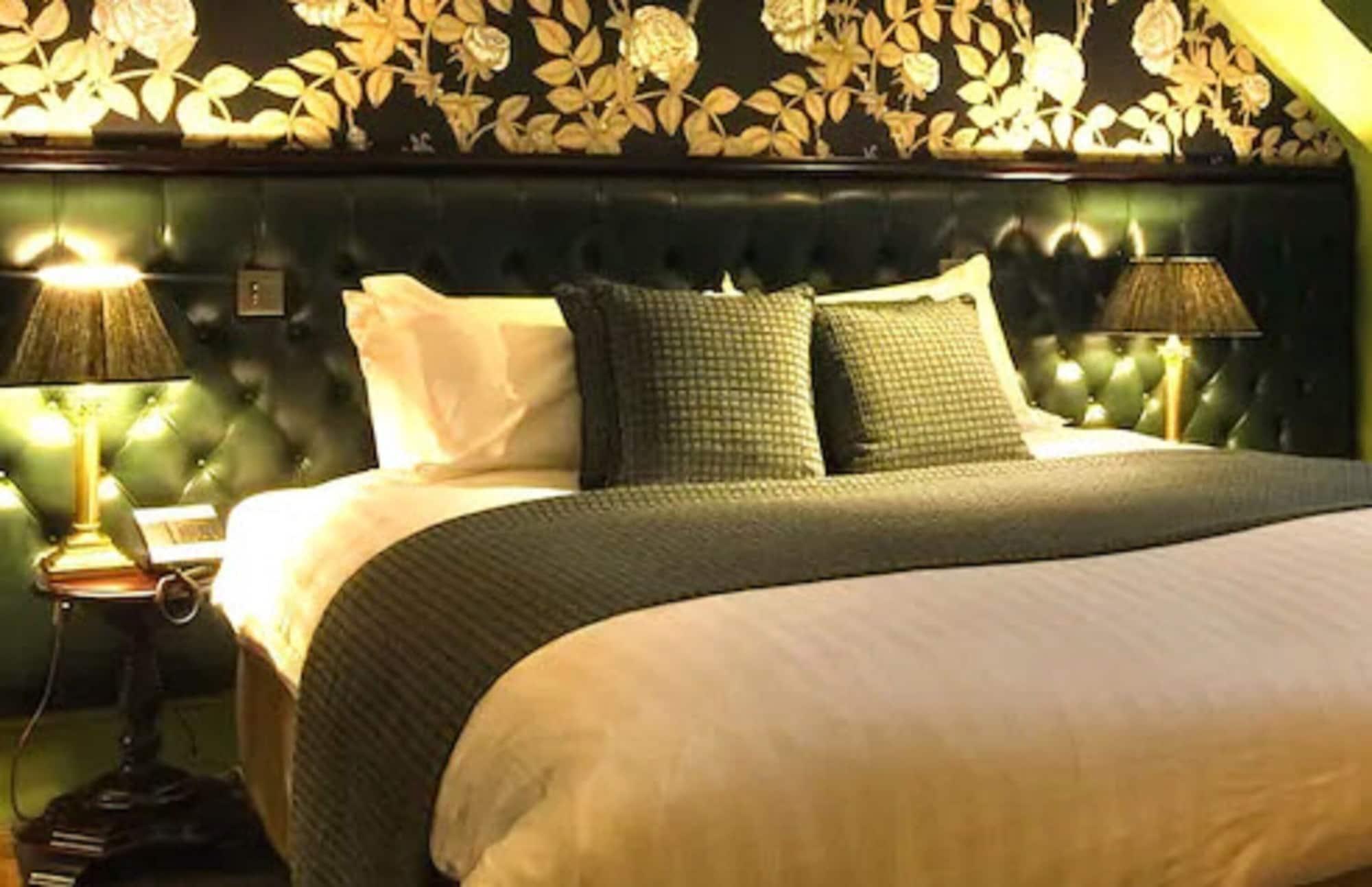 Le Monde 4* Edinburgh