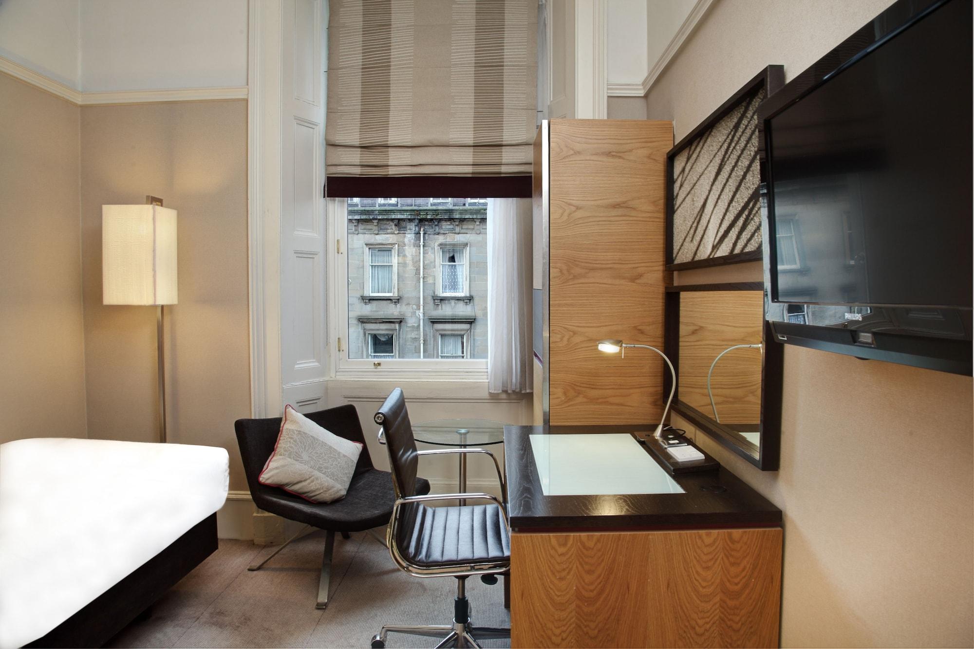 Grosvenor Hotel 4*