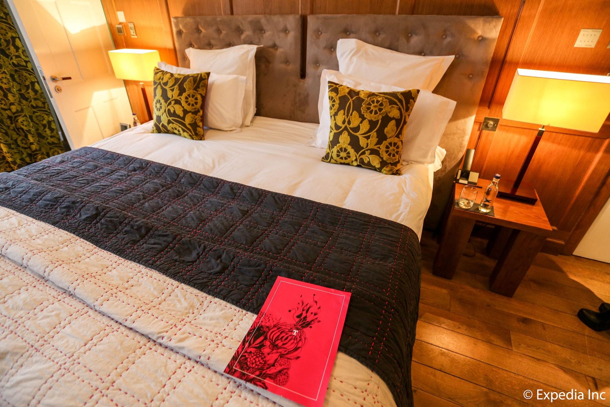Tigerlily Hotel