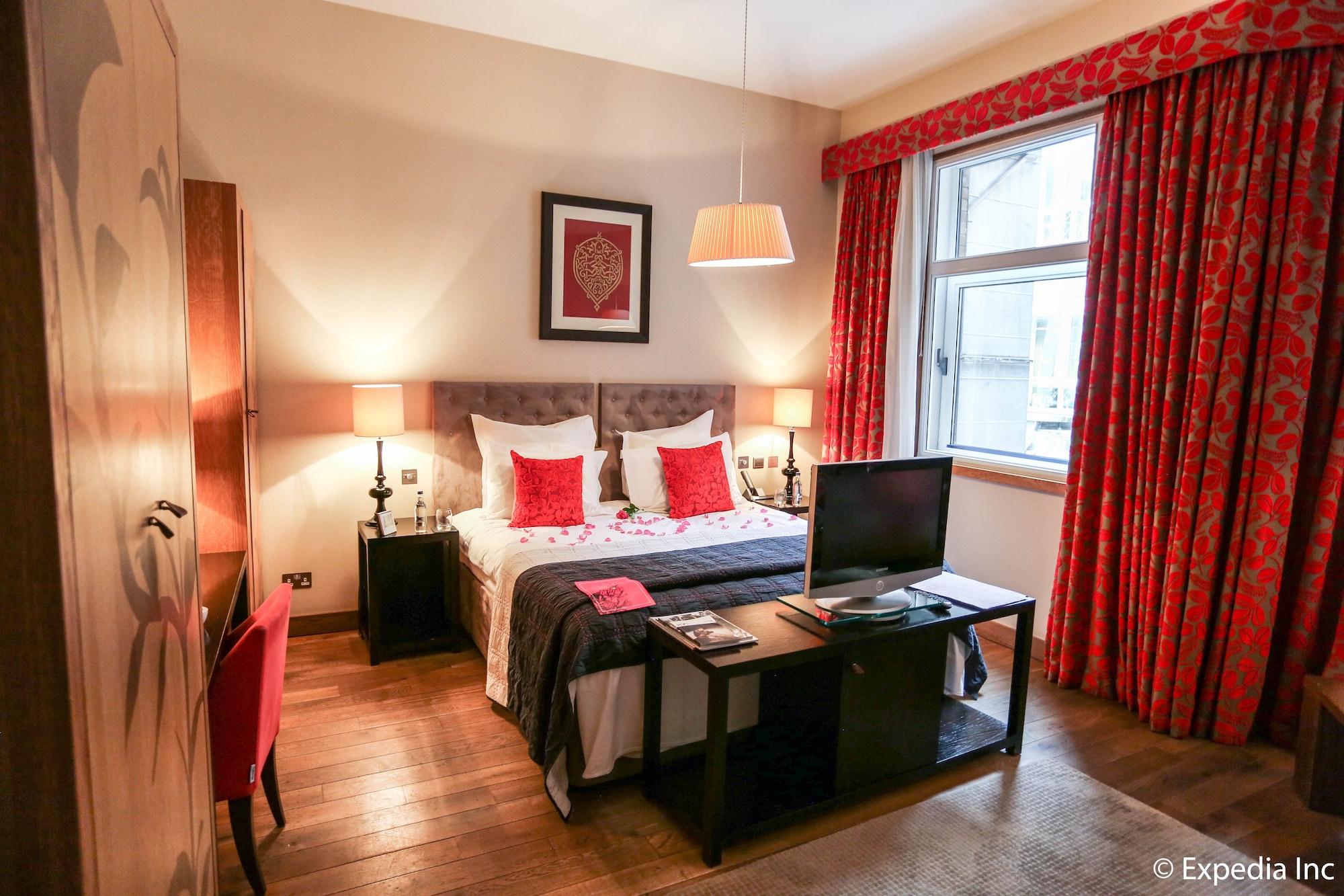 Tigerlily Hotel 4*