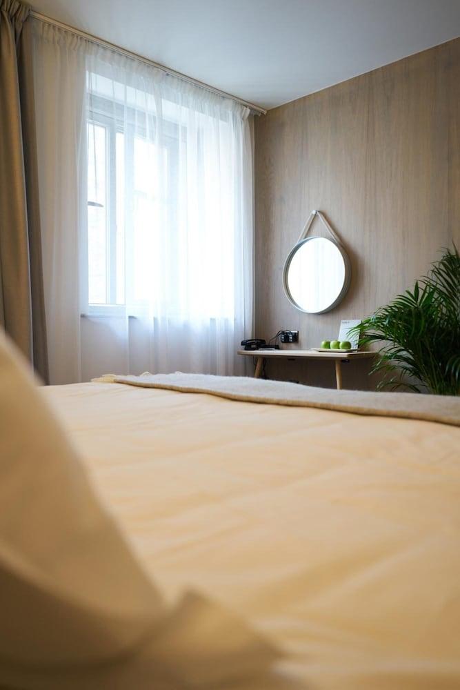 Rabble Hotel