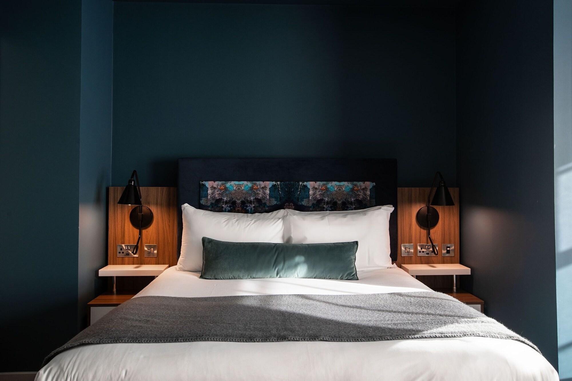 Heeton Concept Queen Street 4* Edinburgh
