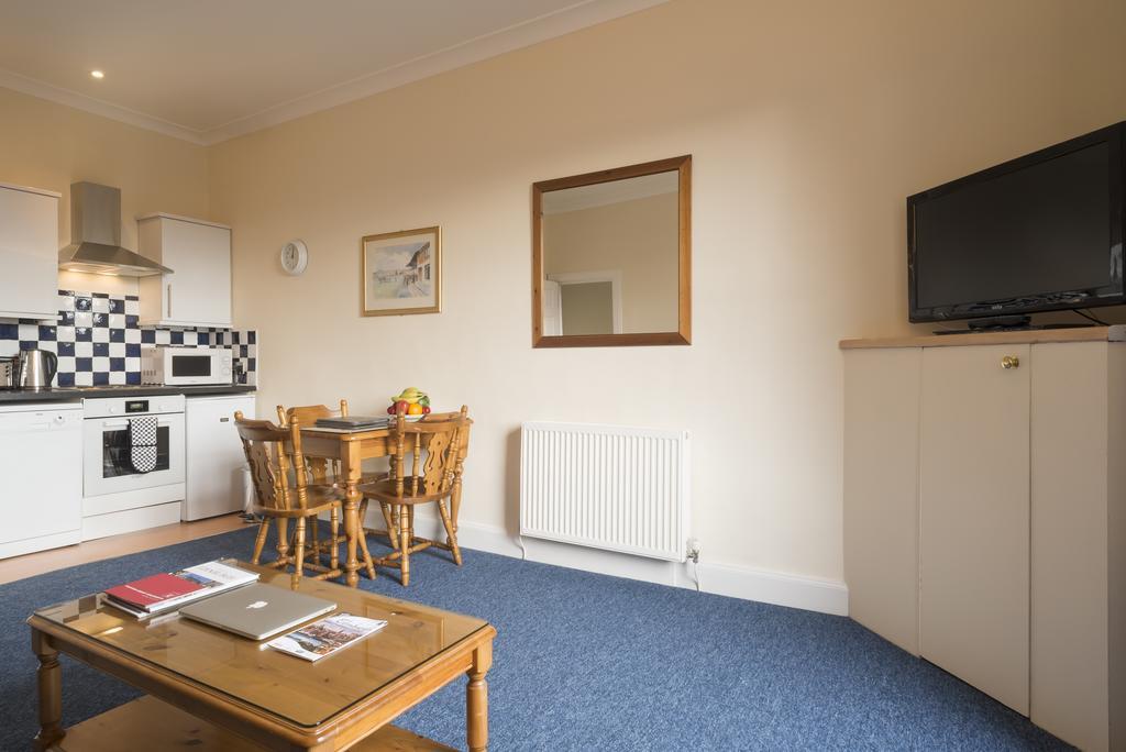 Aparthotel Fountain Court - Morrison 3*