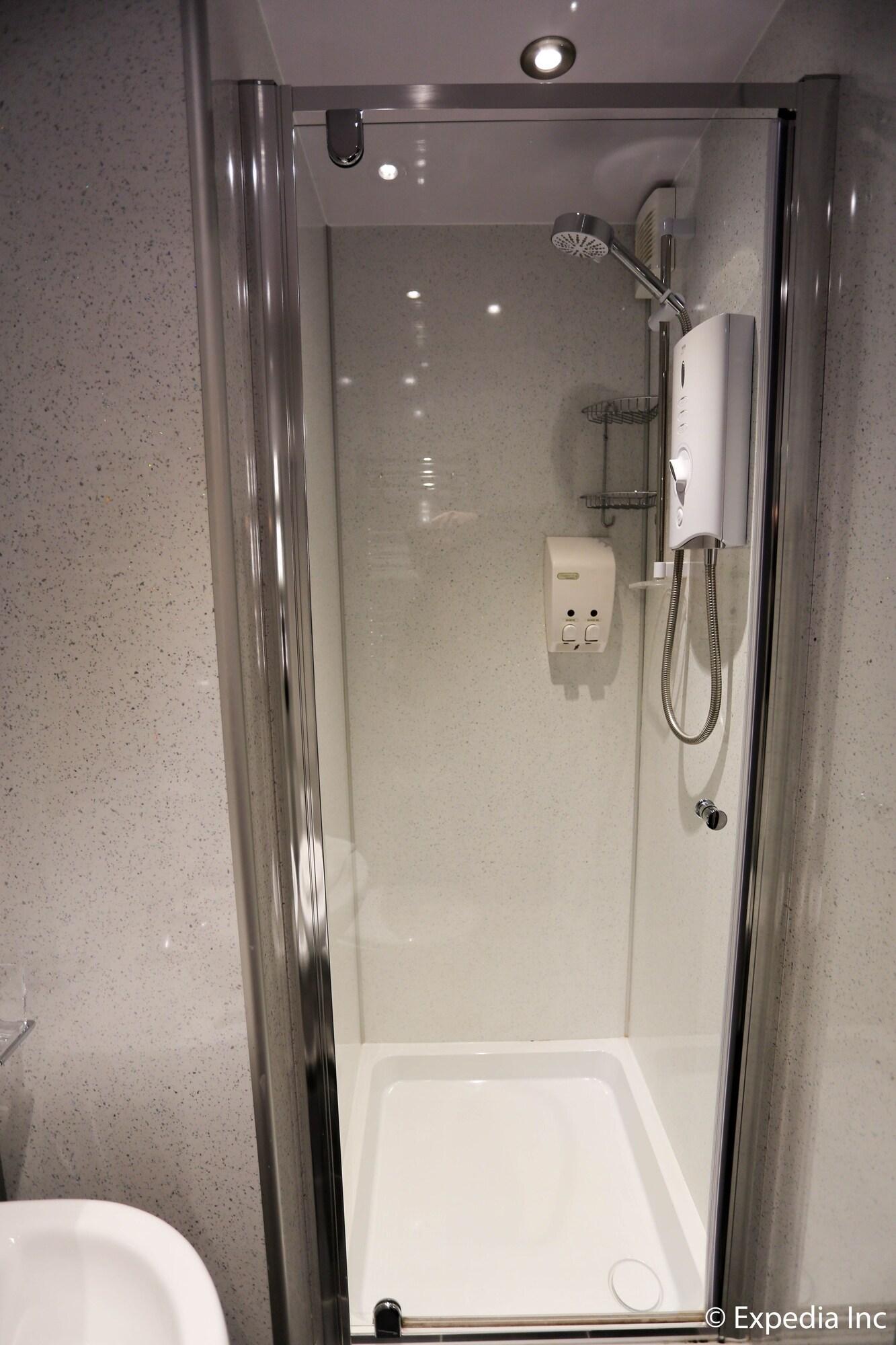 Regent House - Centre 3*
