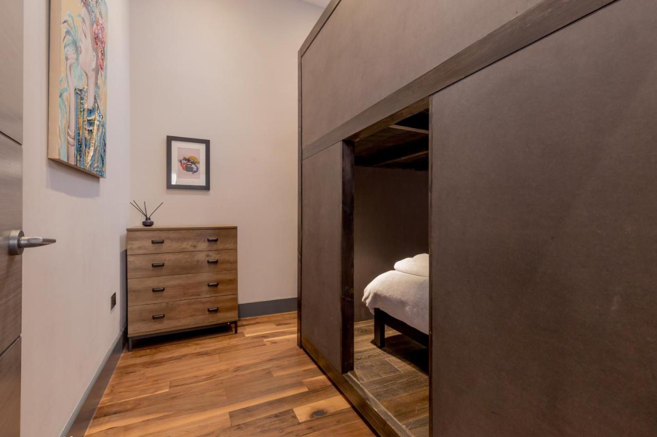 Bohemian Luxury In The Heart Edinburghs Leith District Apartment