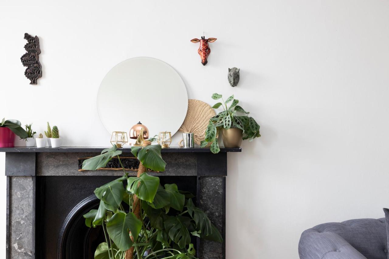 Altido Glamorous 2-bed Flat Near Castle Apartment Edinburgh