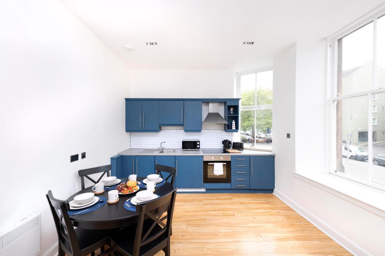 Joivy Glamorous1-bed Flat Overlooking Grassmarket * Edinburgh