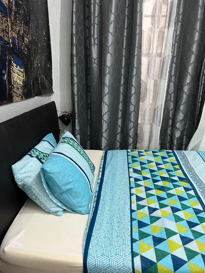 Historic Royal Mile Flat , 5min From Waverly Railway Station Apartment EDI
