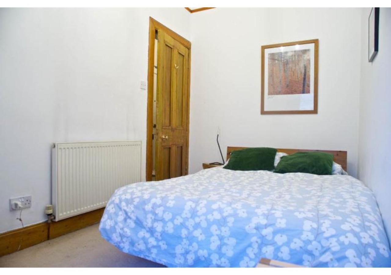 Joivy 1 Bed Flat Near Royal Botanic Gardens * Edinburgh