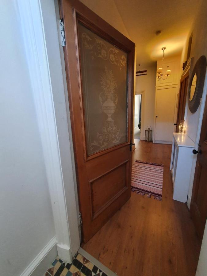Apartment The Flat With The Pink Door *