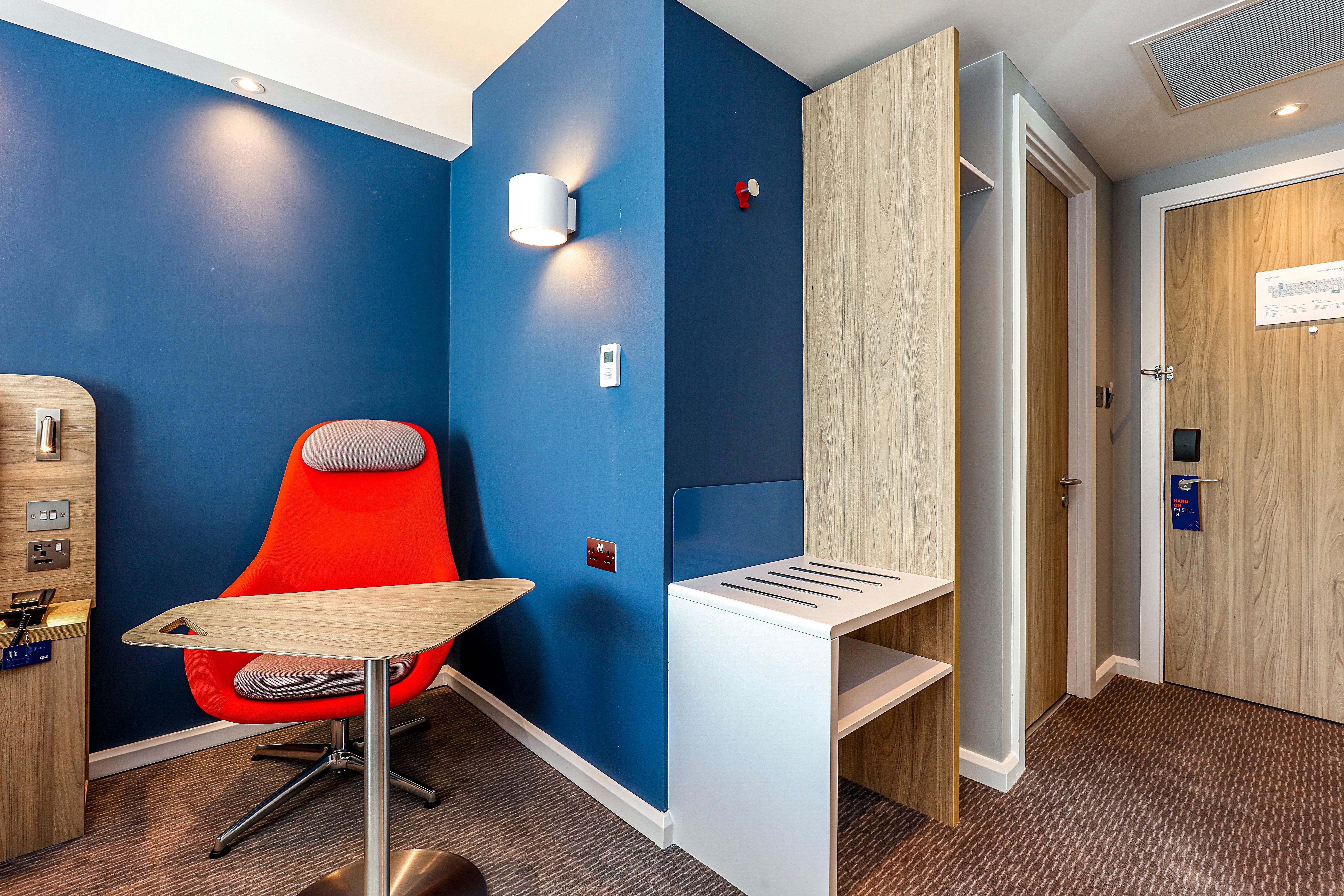 Express West By Ihg 3*