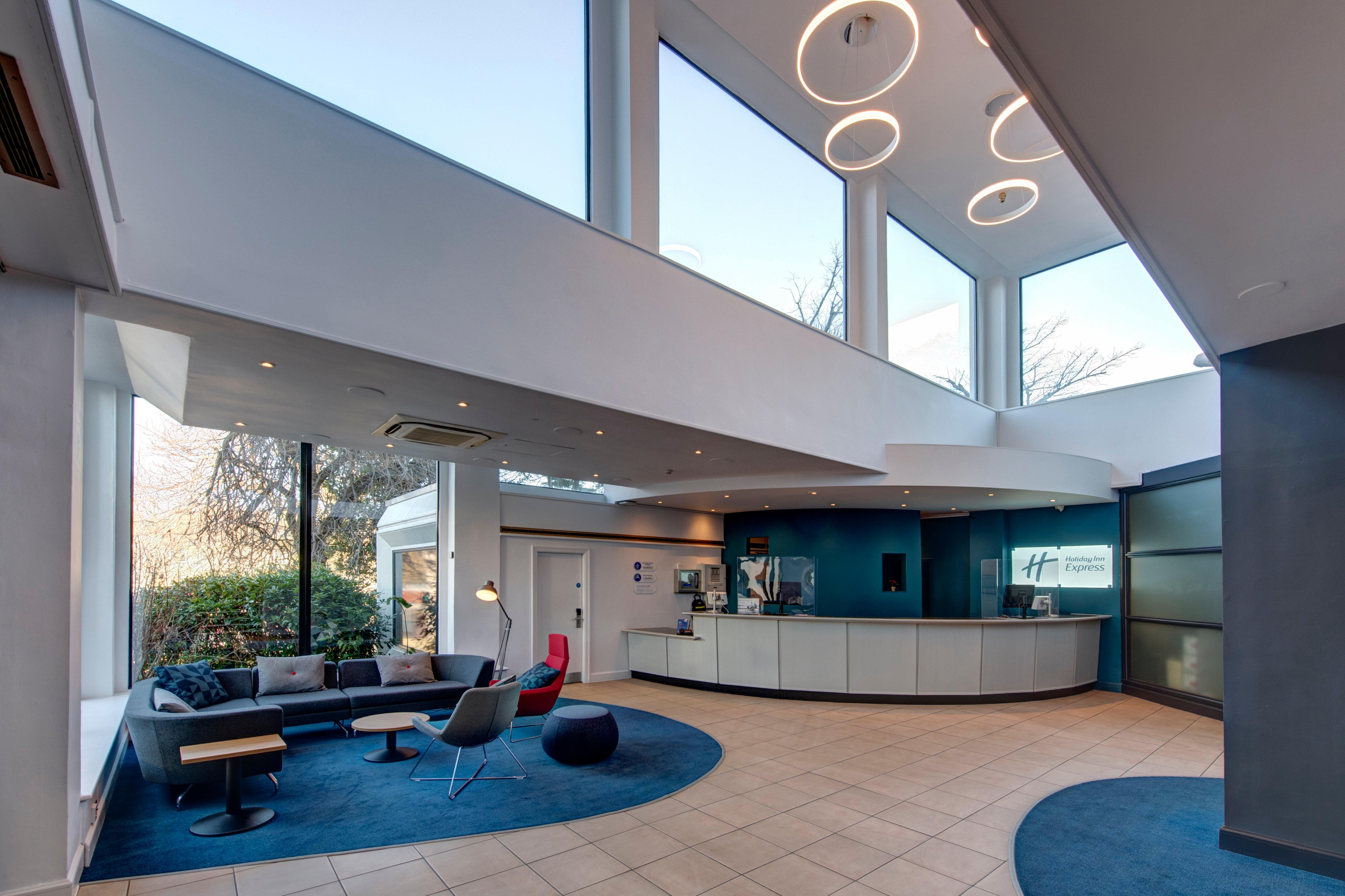 Express West By Ihg