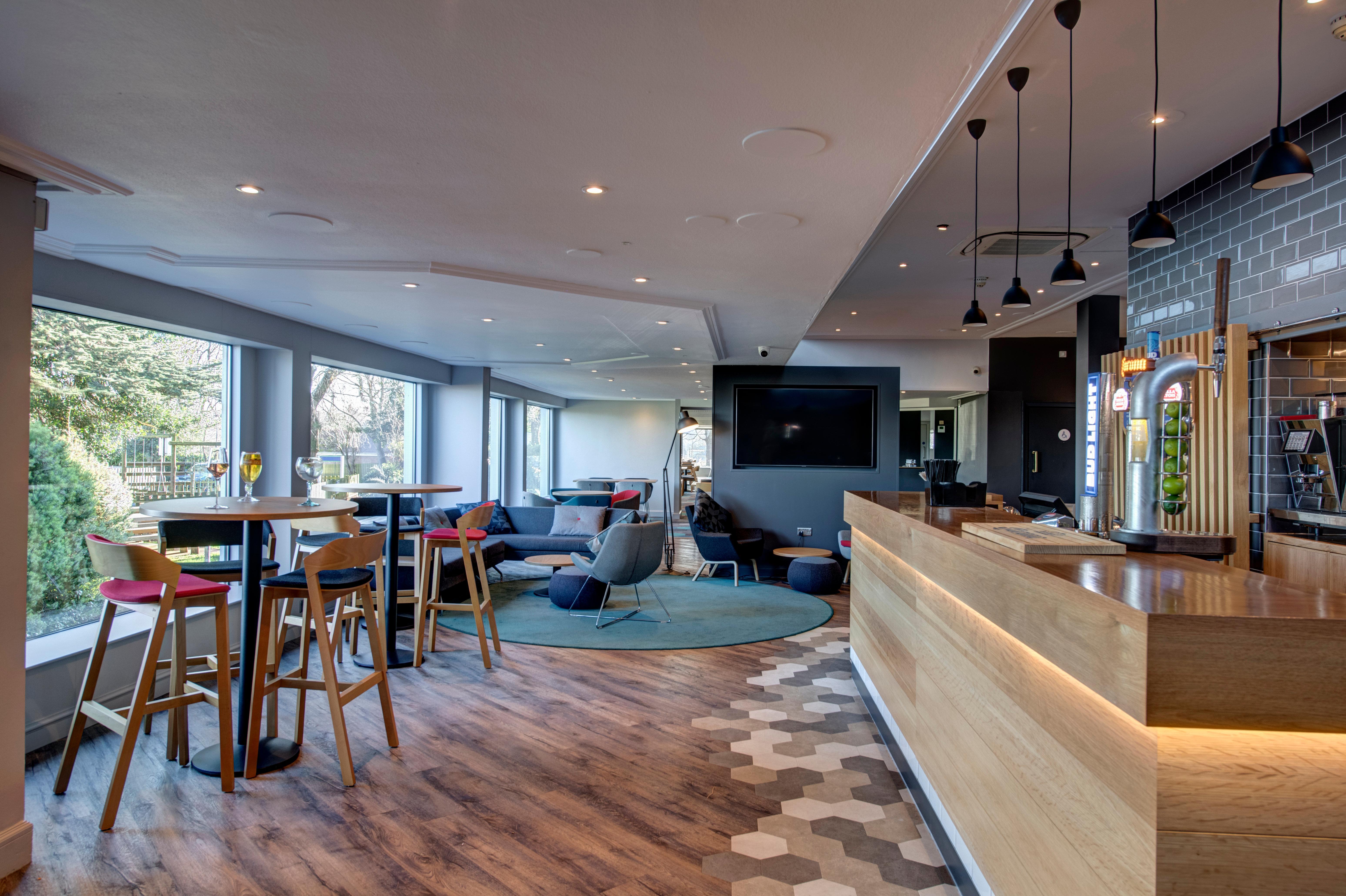 Hotel Express West By Ihg 3*