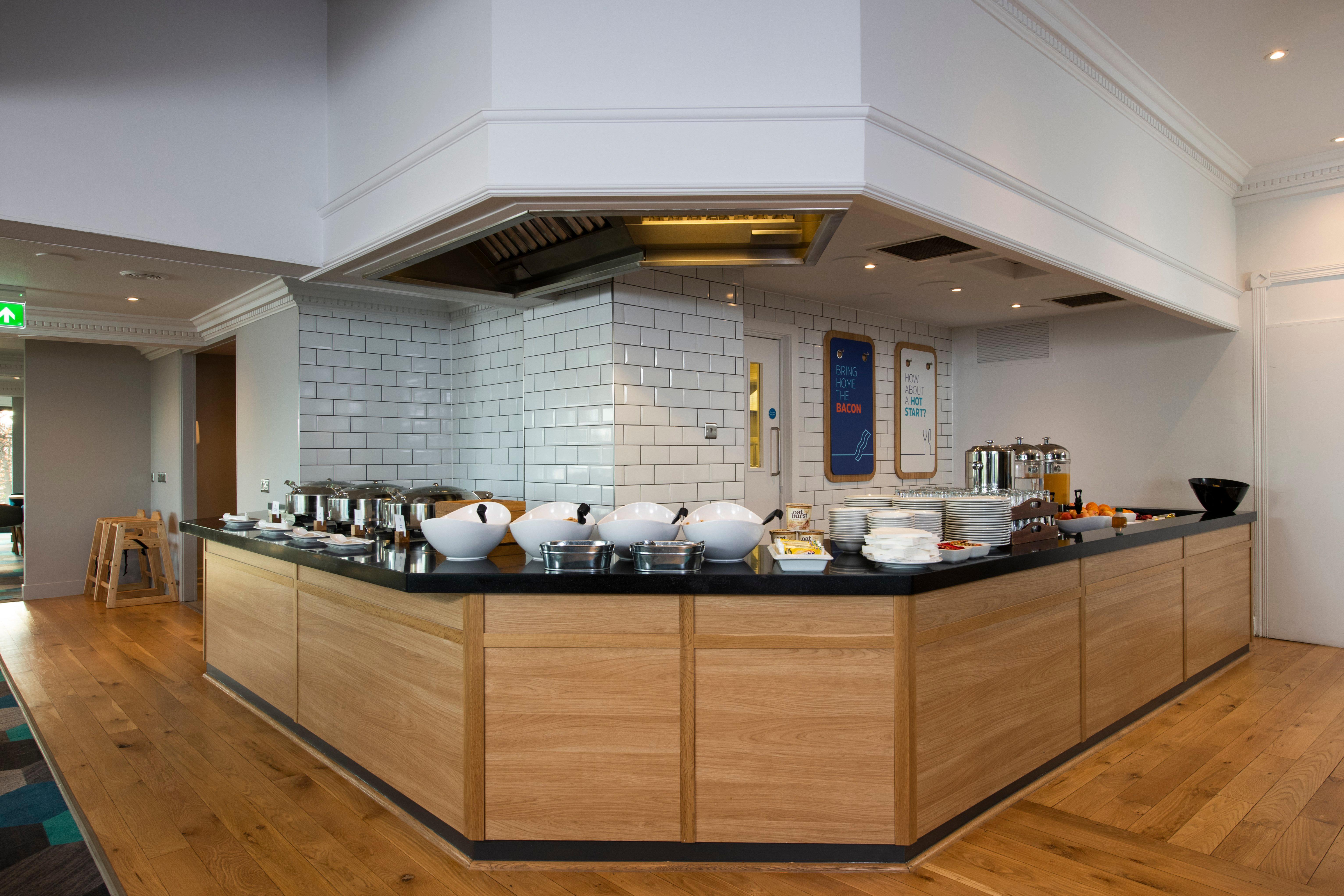 Hotel Express West By Ihg