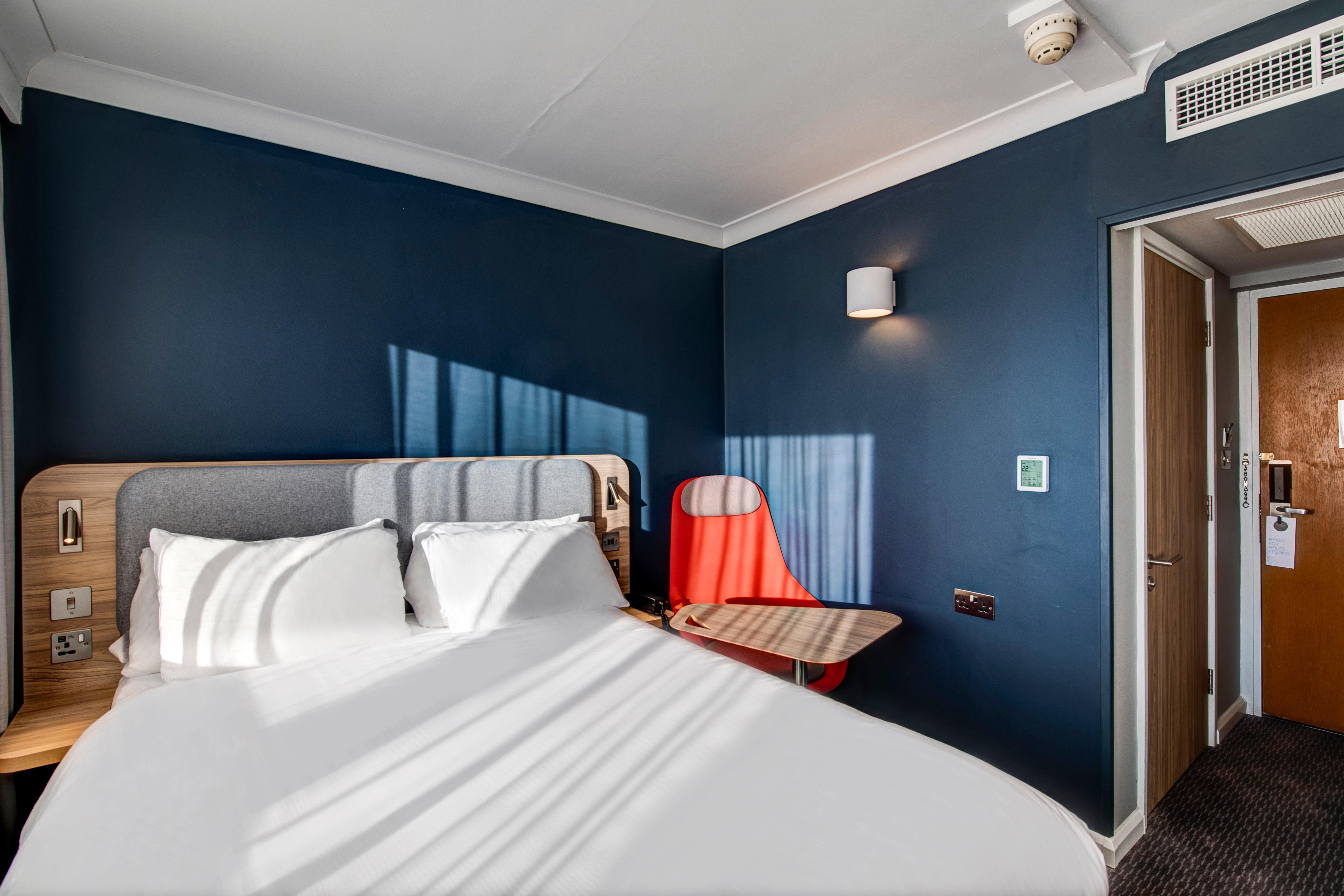 Express West By Ihg 3*
