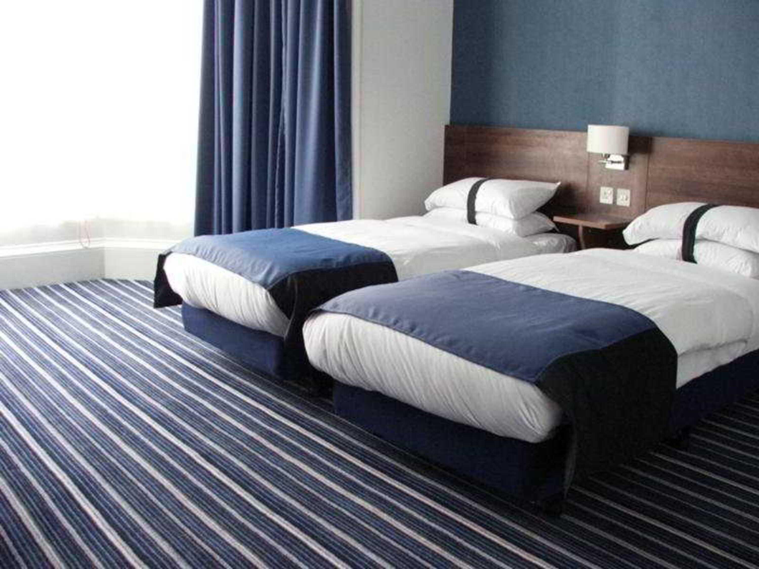 Hotel Piries Edinburgh