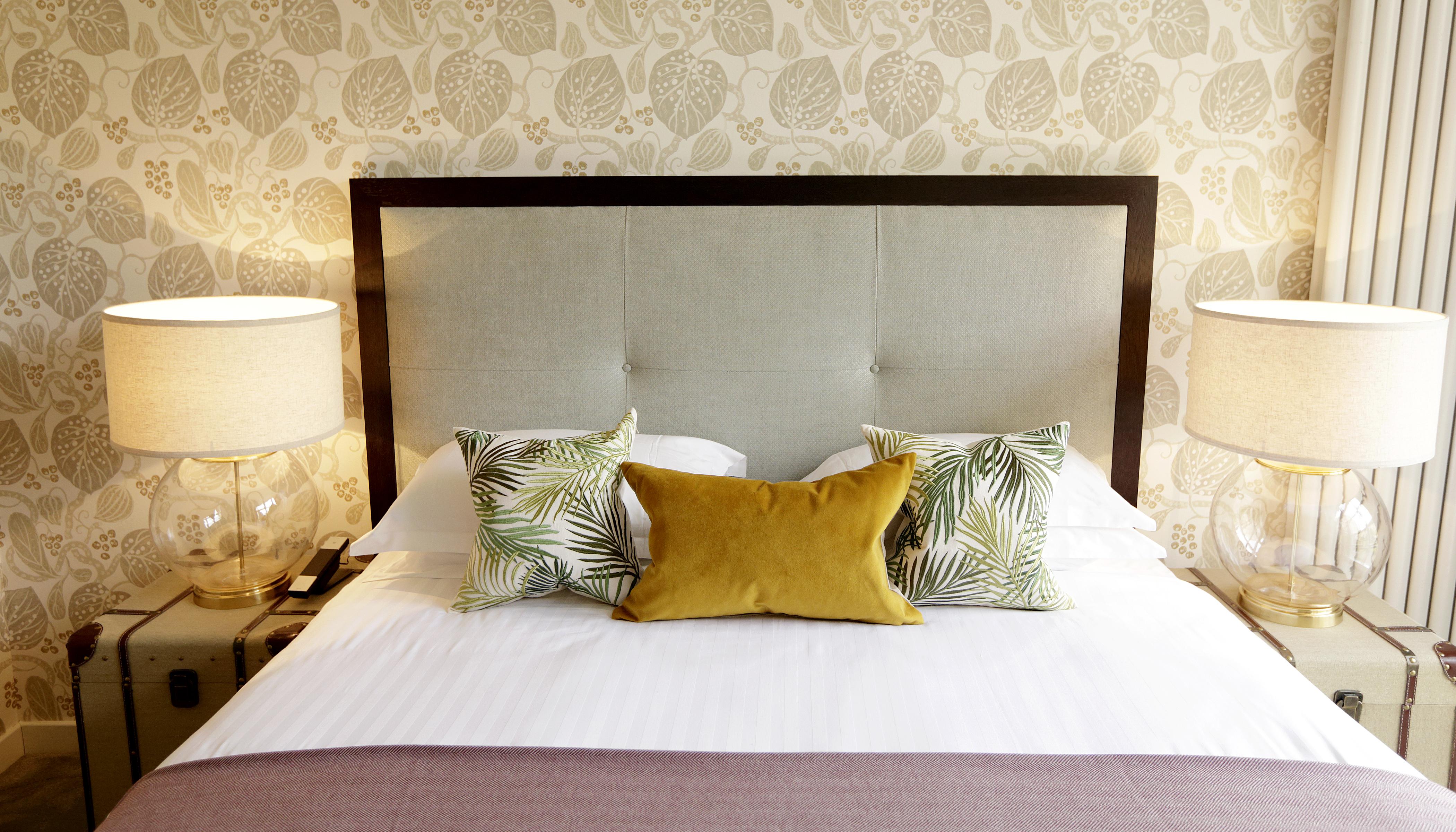 Nira Caledonia Hotel 4*