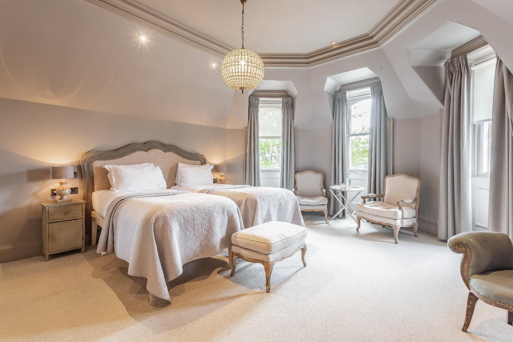 Murrayfield Hotel 4*