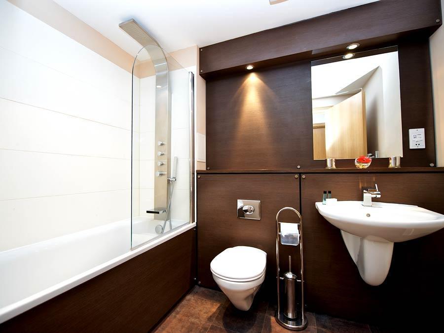 Staycity West End Aparthotel