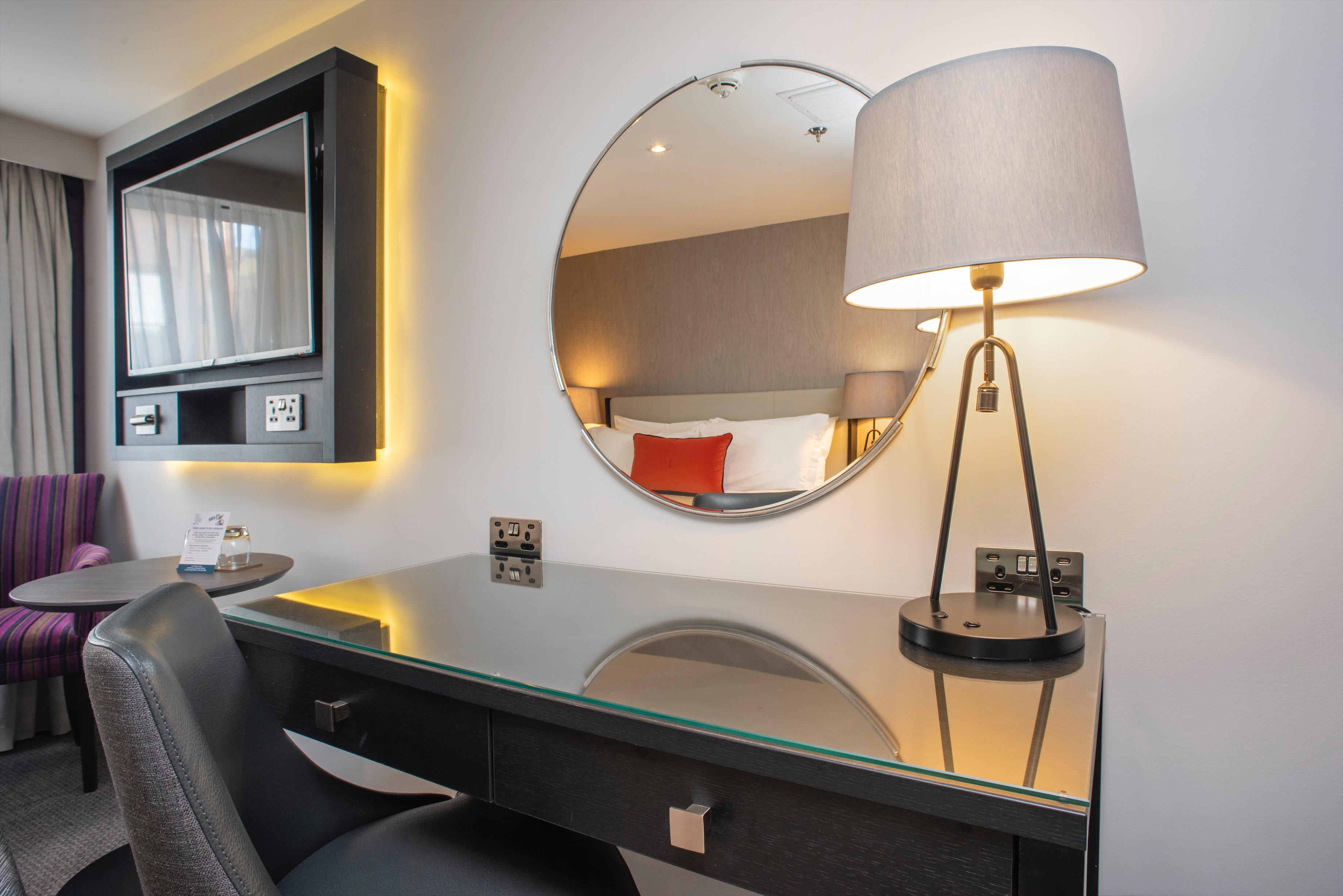 Hill Place 4*