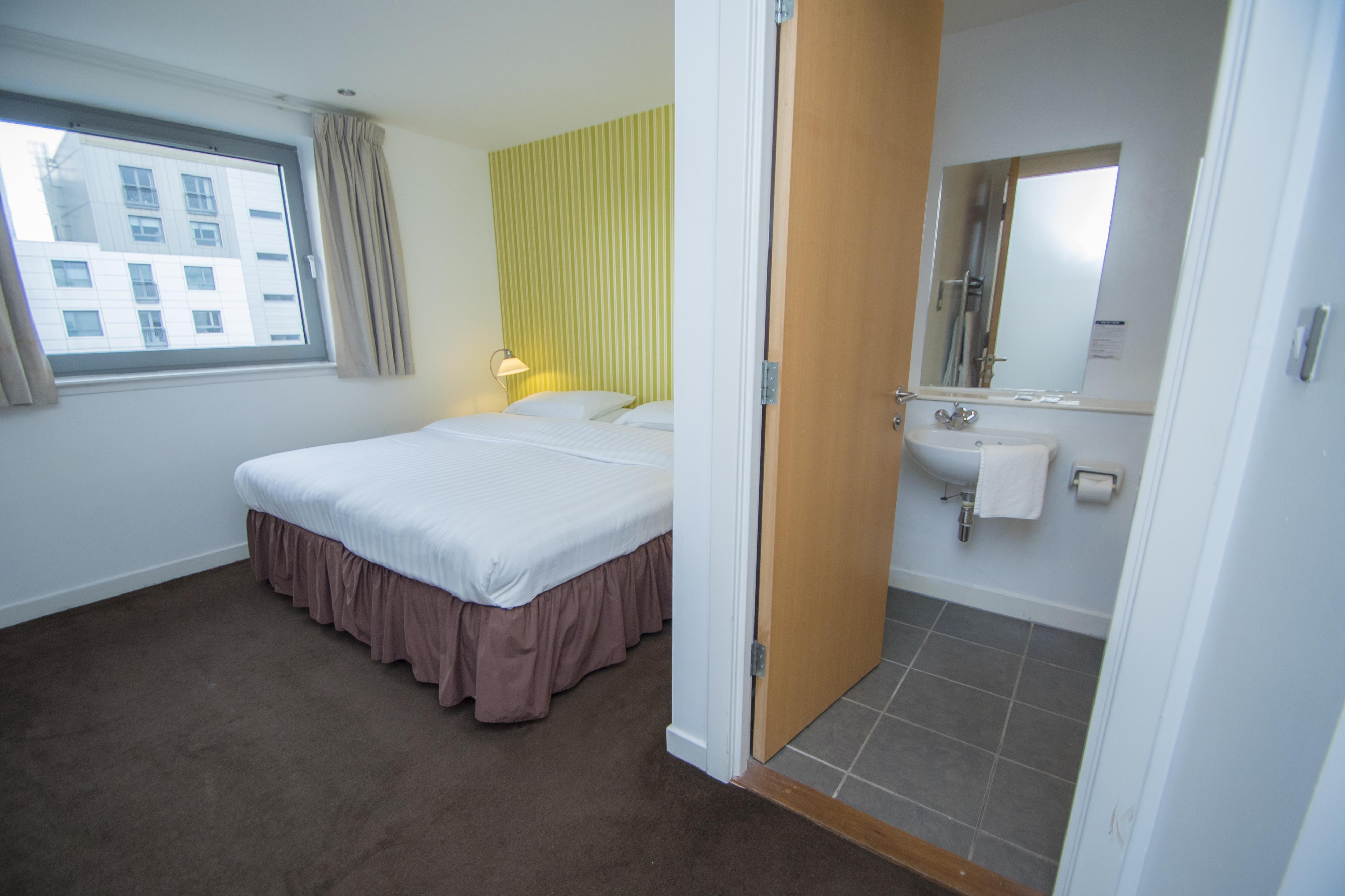 Ocean Serviced Aparthotel 4*