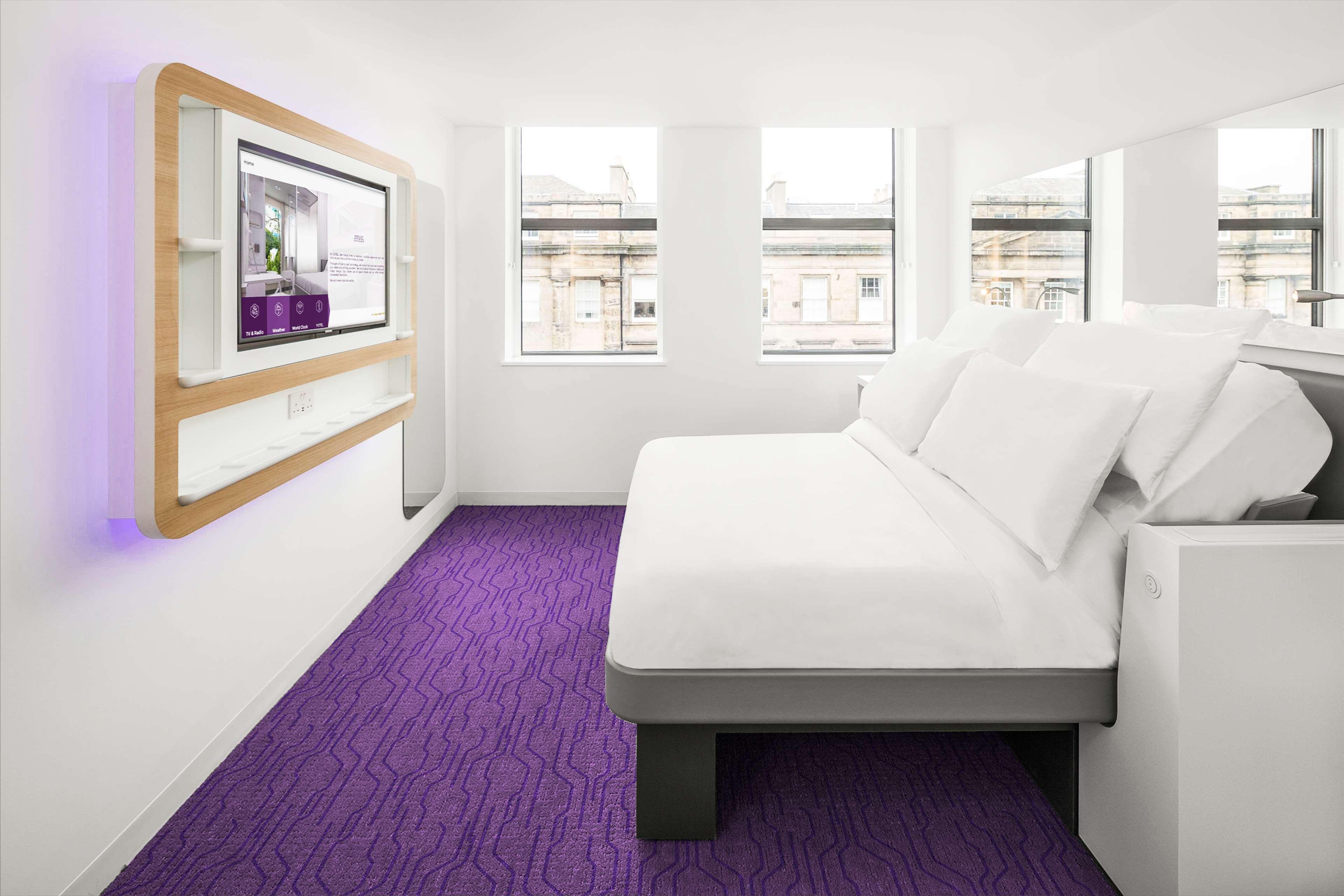 Yotel 4*