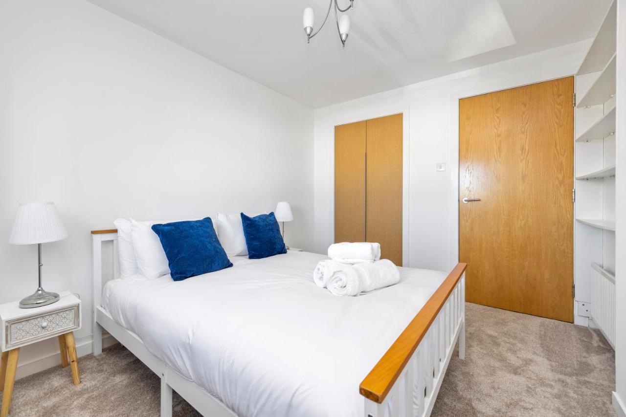 Joivy Modern 2 Bed Flat Near Murrayfield Stadium Edinburgh